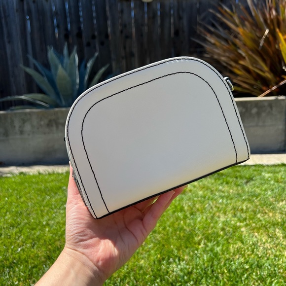 NWOT MARC JACOBS PLAYBACK CROSSBODY - Picture 3 of 6